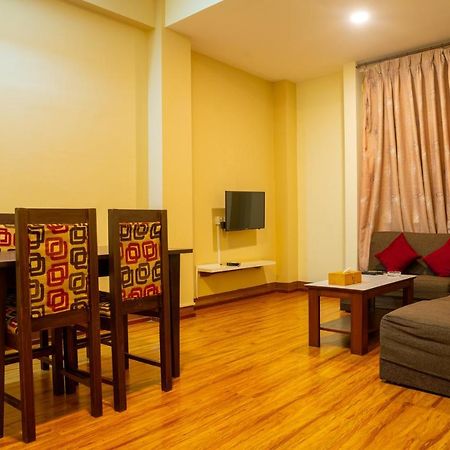 Atlas Serviced Apartments Jawlakhel Esterno foto