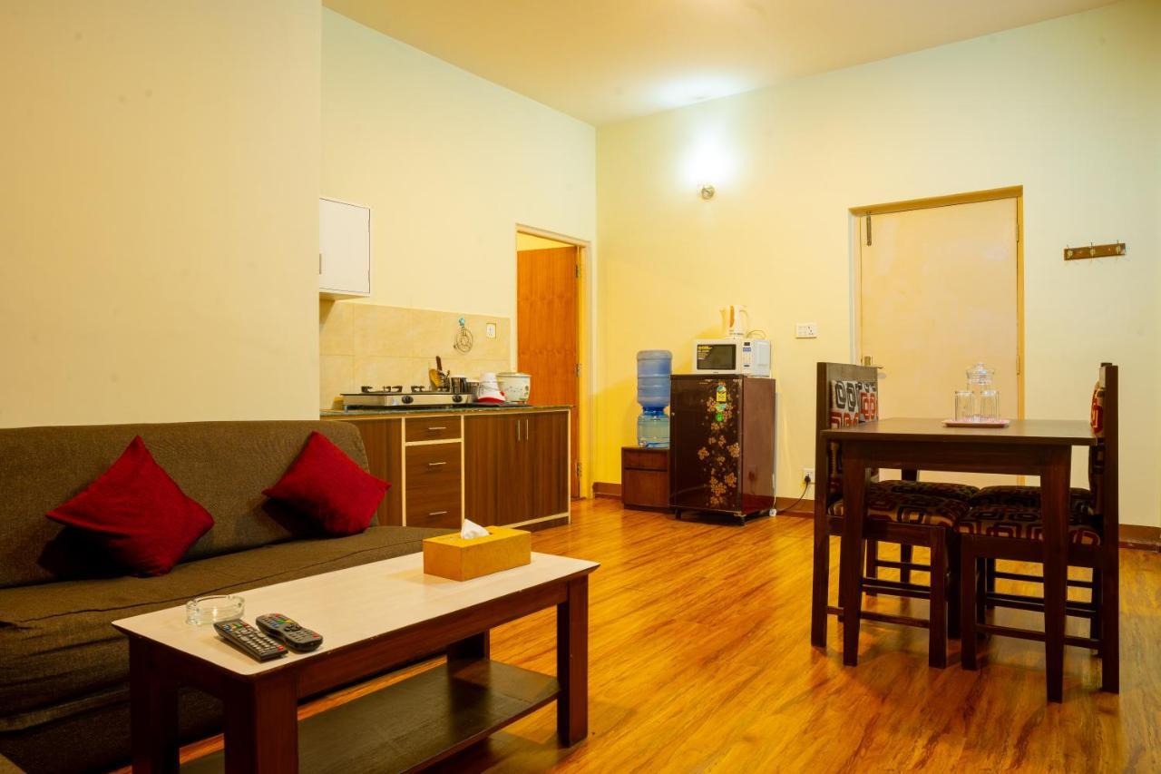 Atlas Serviced Apartments Jawlakhel Esterno foto