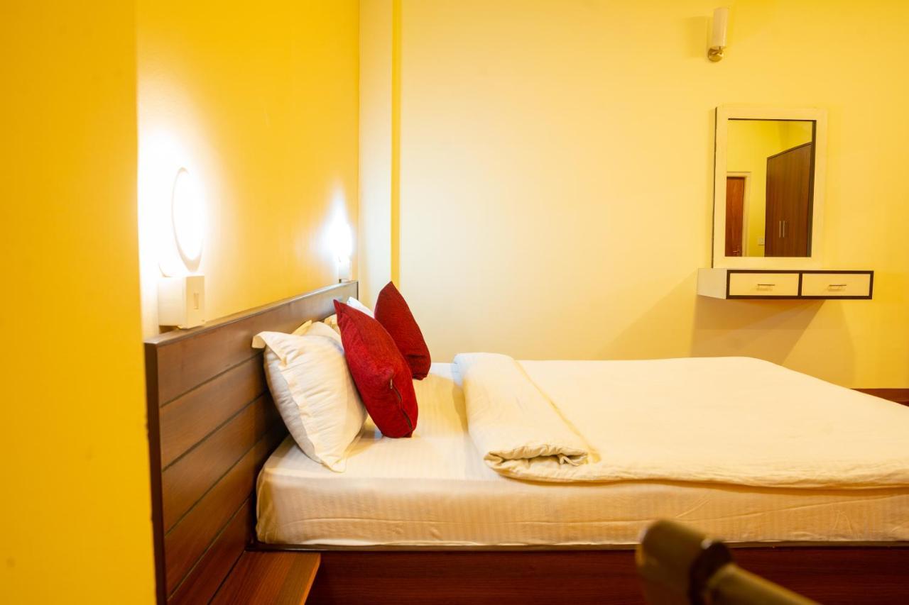 Atlas Serviced Apartments Jawlakhel Esterno foto