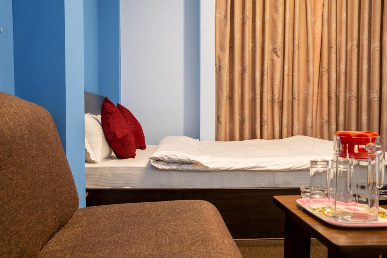 Atlas Serviced Apartments Jawlakhel Esterno foto