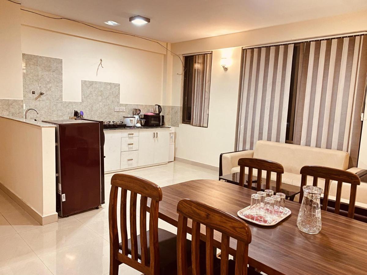 Atlas Serviced Apartments Jawlakhel Esterno foto