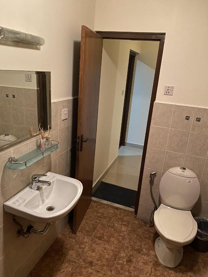 Atlas Serviced Apartments Jawlakhel Esterno foto