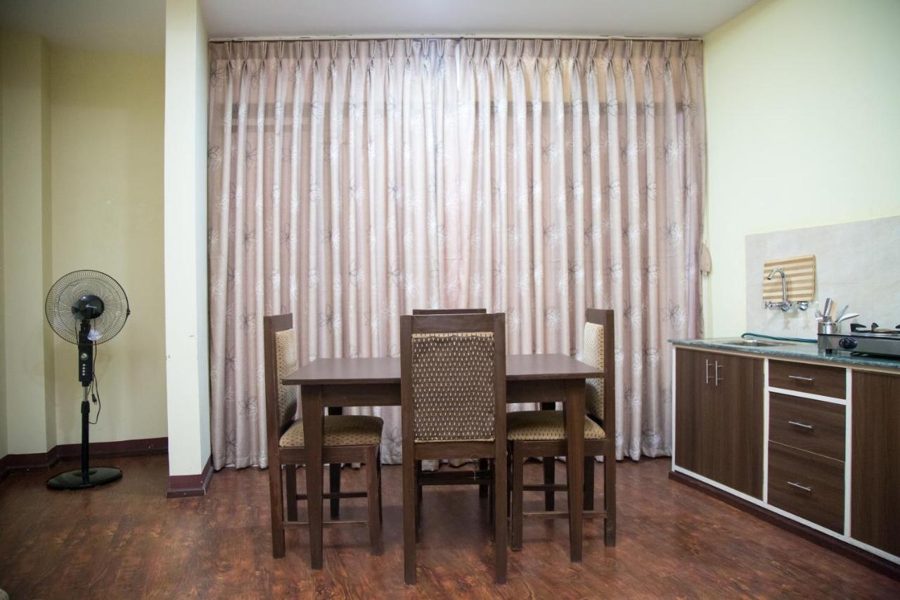 Atlas Serviced Apartments Jawlakhel Esterno foto