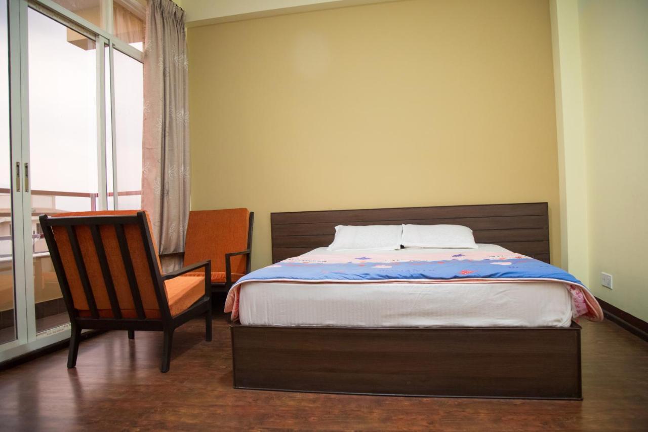 Atlas Serviced Apartments Jawlakhel Esterno foto